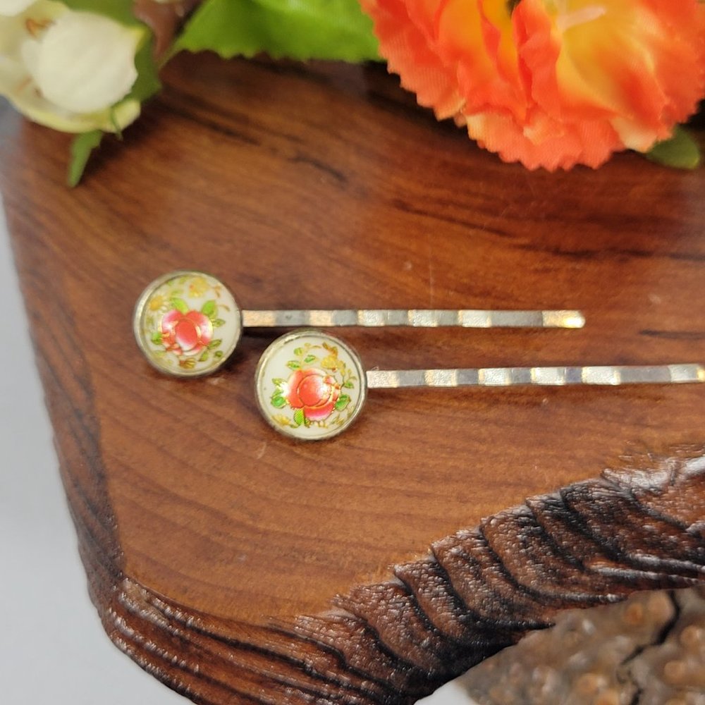 Floral Decorative Hairpins Womens Ivory Set of 2 Bobby Pins Victorian Roses Red - Picture 5 of 7